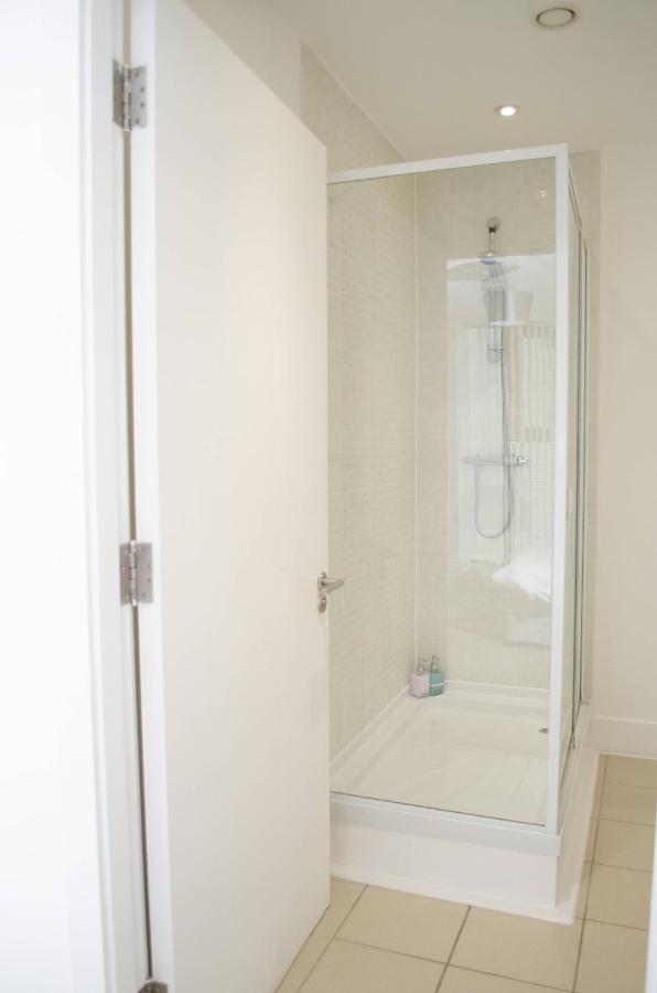 Serviced Apartment In Liverpool City Centre - Free Parking - Balcony - By Happy Days מראה חיצוני תמונה