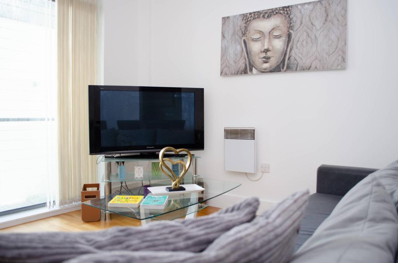 Serviced Apartment In Liverpool City Centre - Free Parking - Balcony - By Happy Days מראה חיצוני תמונה
